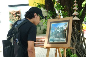 Exposition de peintures d'étudiants vietnamiens et philippins
