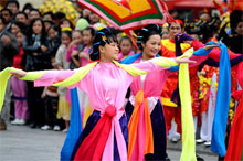 Millénaire de hanoi : une fête culturelle des ethnies haut en couleurs
