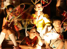 Mi-automne : festival international des enfants à hanoi