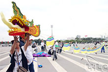 Hanoi: festivals du cerf-volant et des arts martiaux