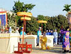 Festival de huê : reconstitution d’un rite culturel