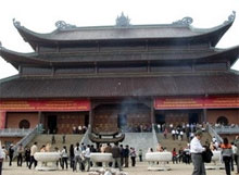 Ninh binh : la pagode de bai dinh en fête