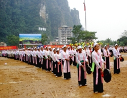 La culture traditionnelle de l’ethnie muong se dévoile