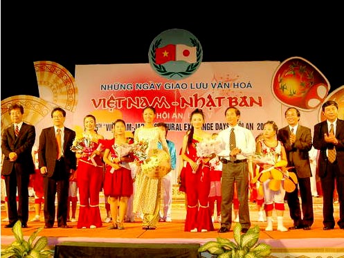 Festival d’échange culturel vietnam-japon 2011