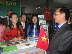 Tourisme: le vietnam à expotravel 2011 en russie