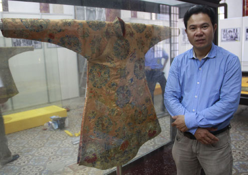 Huê abrite l’heureux possesseur d’un manteau impérial de la dynastie des nguyên