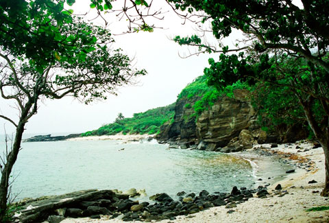 Quang tri fait de côn co une île touristique
