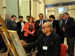 Une exposition de peintures sur le vietnam en italie