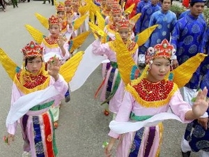 Festival de rue honorant la Terre ancestrale