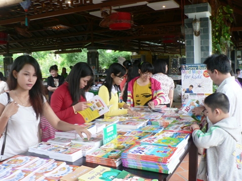 Ouverture de la Semaine du livre à Dông Nai