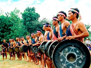 Dak Lak conserve des milliers d'ensembles des gongs