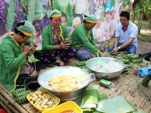 Cân tho accueille la 2e fête des pâtisseries populaires du sud