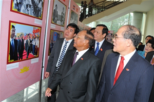 Exposition sur la solidarité et l'amitié traditionnelle vietnam-cambodge