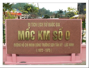 Kilomètre Zéro: point de départ de la piste légendaire Ho Chi Minh