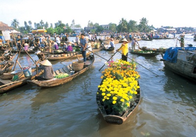 Le delta du Mekong et marché flottant 