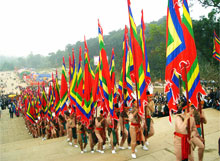 Fête des temples des rois hùng : le vietnam fait son retour aux sources