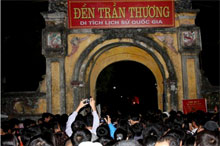 Temple tran thuong : des vivres à la mémoire de tran hung dao