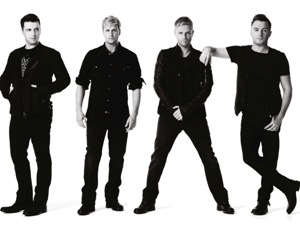 Westlife met le feu à hanoi