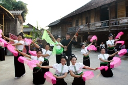 La couleur de la culture du nord-ouest présente à hanoi