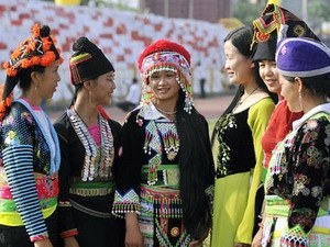 Couleurs culturelles de tay bac présentées à hanoi