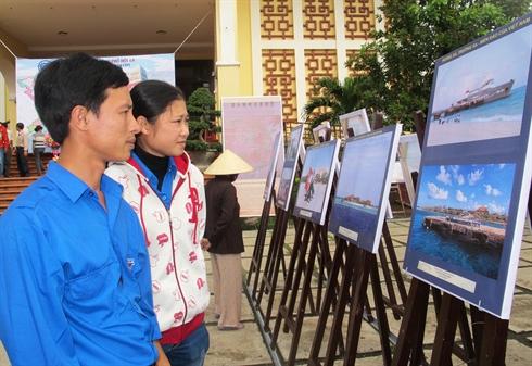 Exposition sur hoàng sa et truong sa à hôi an