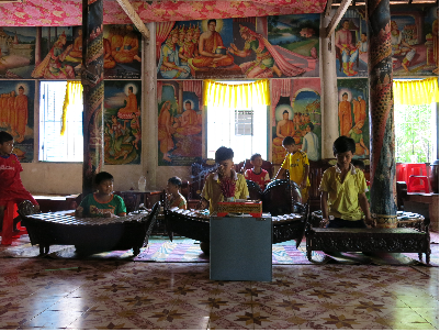 École de musique pentatonique au cœur de la pagode Doi