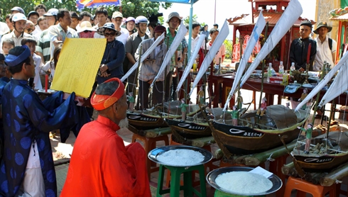 Quang Ngai : des activités célèbrent la Semaine de la culture maritime et insulaire